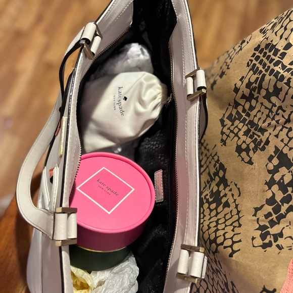 4-piece set 🦢 Kate Spade Swan Around - Picture 10 of 16